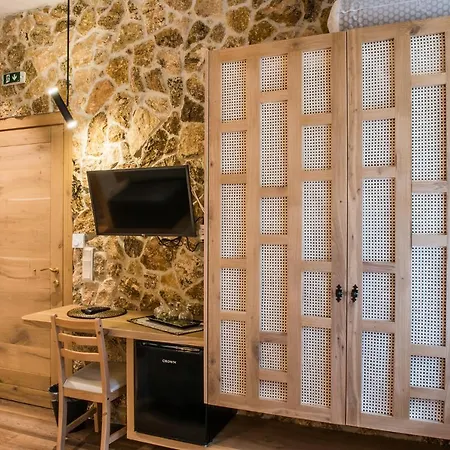 «σκλάβας χνάρι» παραδοσιακός ξενώνας Apartmán *