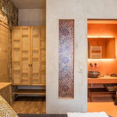 «σκλάβας χνάρι» παραδοσιακός ξενώνας Apartmán