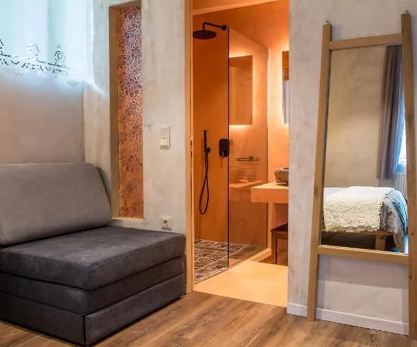 Appartement «σκλάβας χνάρι» παραδοσιακός ξενώνας *